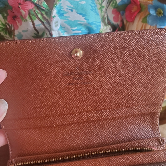 🤩SOLD🤩Authentic guaranteed Louis Vuitton wallet - Picture 6 of 7